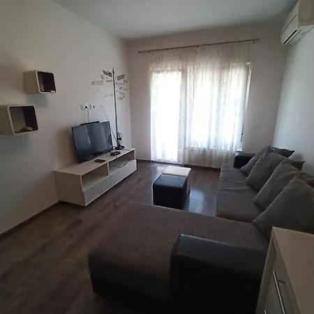 Mira Apartment
