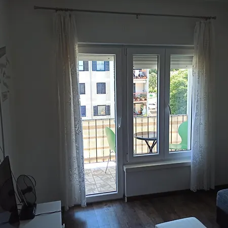 Mira Apartment *